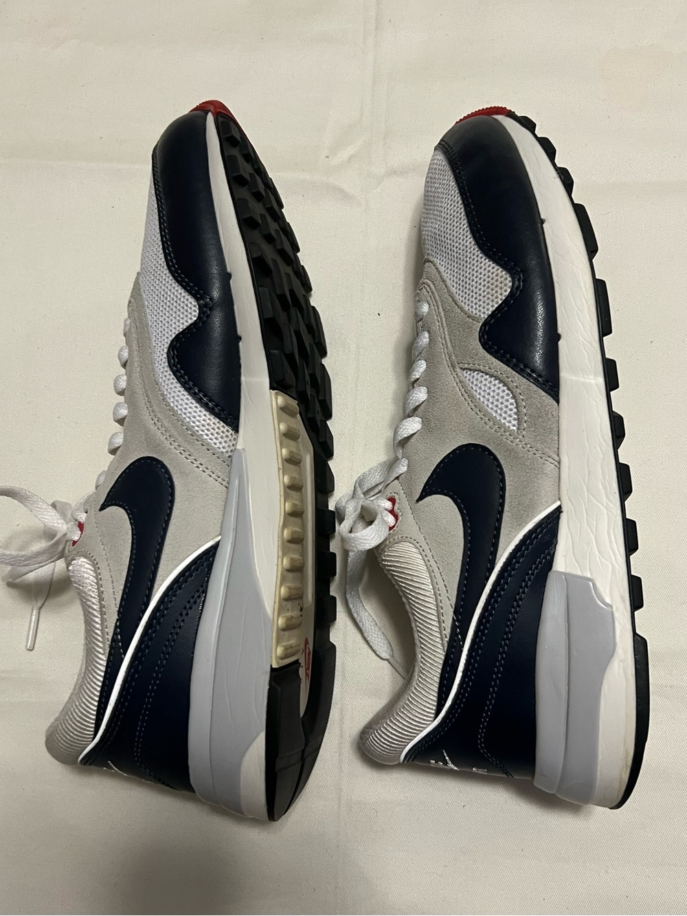 NIKE Air Odyssey Mens Sneakers 652989-104 - Picture 12 of 16